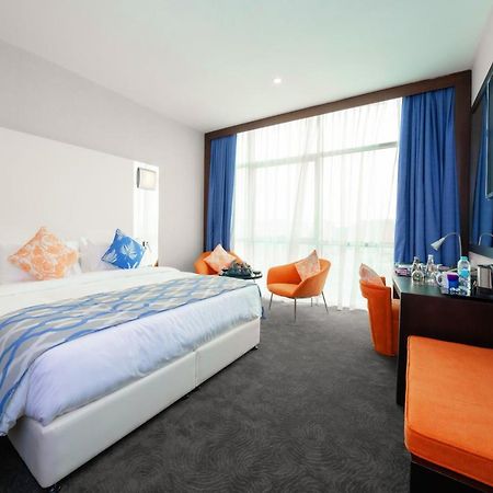 Ramada Encore Doha By Wyndham Esterno foto