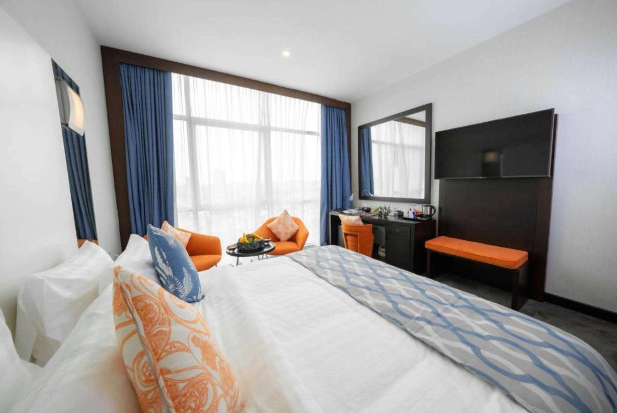 Ramada Encore Doha By Wyndham Esterno foto