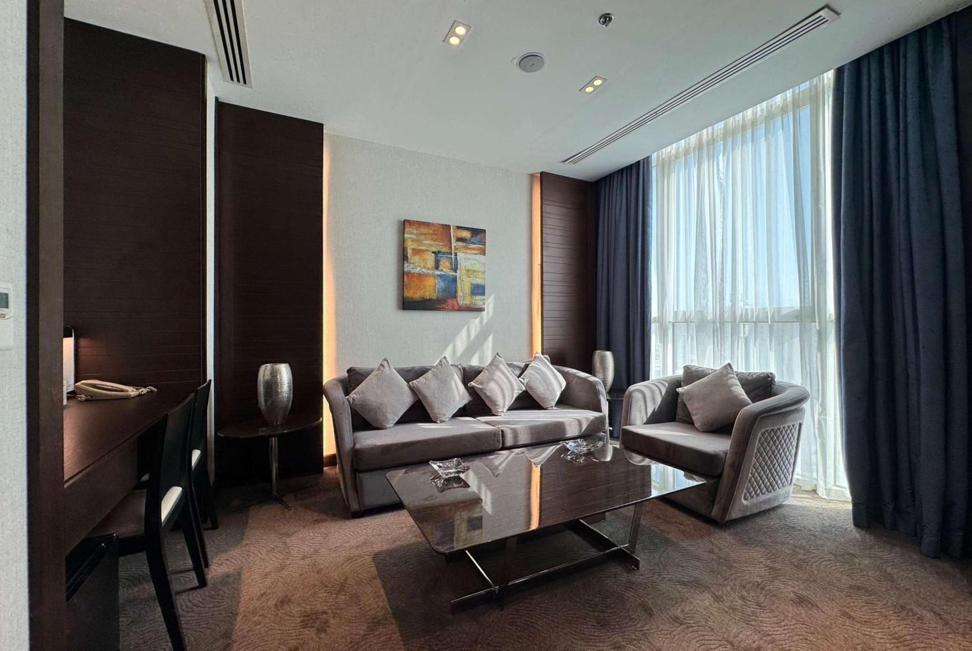 Ramada Encore Doha By Wyndham Esterno foto